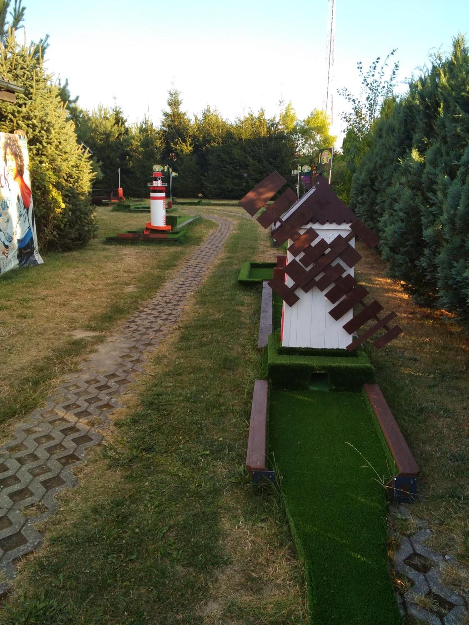 Domki Kapitanskie Z Prywatnym Polem Do Gry W Mini Golf Rewal Εξωτερικό φωτογραφία